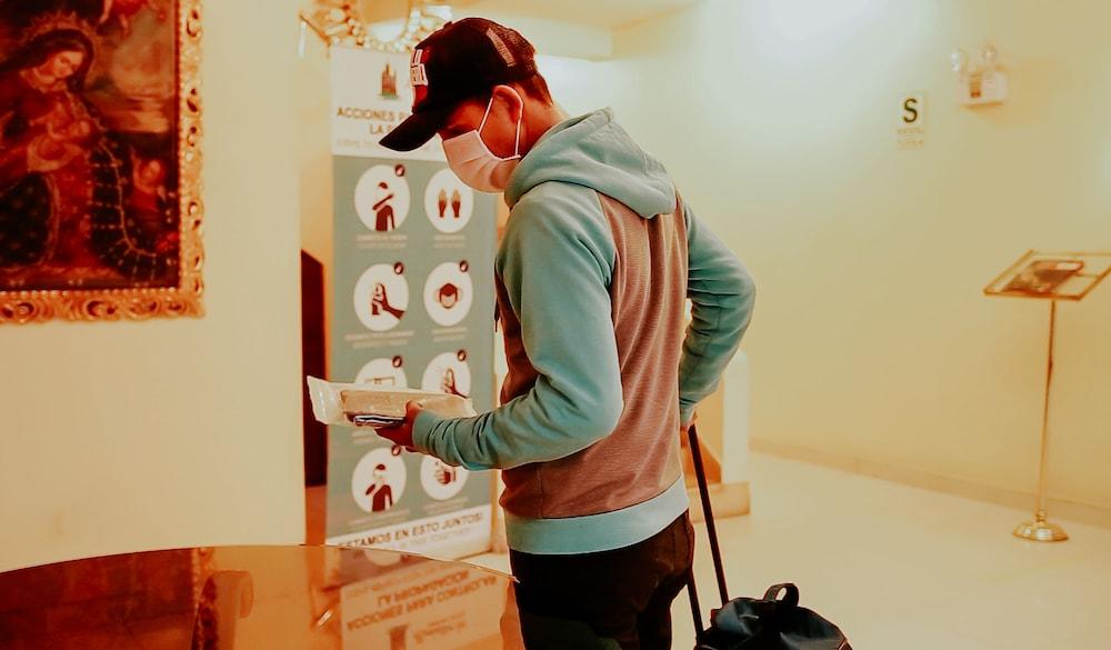 Manhattan Airport 3*